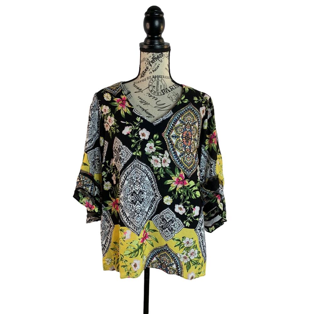 Melissa Paige Women's Medium Top Boho Bell Sleeves Peasant vivid floral Print